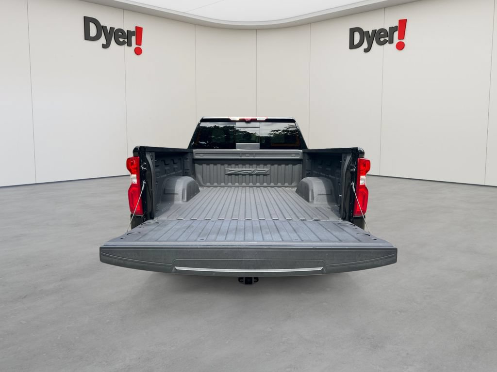 Used 2023 Chevrolet Silverado 1500 ZR2 w/ Technology Package AWD/4WD image 18