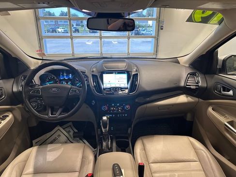 Used 2019 Ford Escape Titanium AWD/4WD image 10