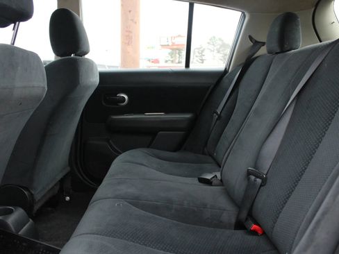 Used 2012 Nissan Versa 1.8 S w/ Plus Pkg FWD image 11