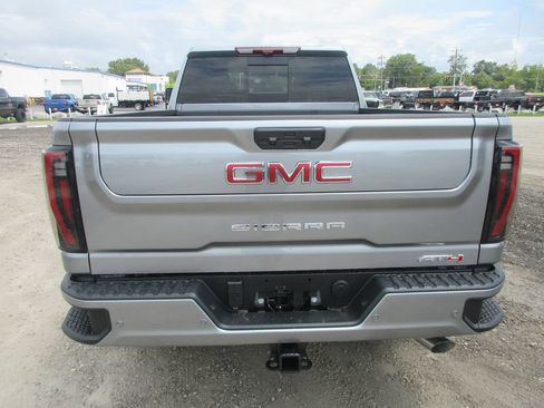 New 2026 GMC Sierra 2500 AT4 w/ AT4 Premium Plus Package AWD/4WD image 6