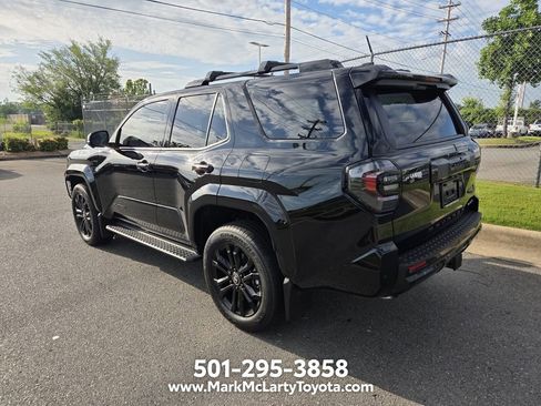 Used 2026 Toyota 4Runner Platinum AWD/4WD image 9