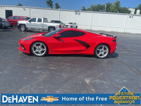 Used 2022 Chevrolet Corvette Stingray Coupe w/ 1LT RWD image 3