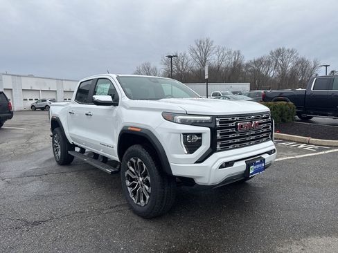 New 2026 GMC Canyon Denali image 8