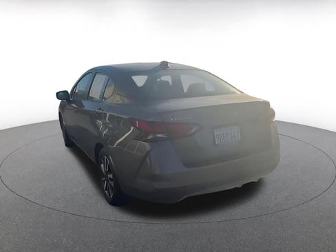 Used 2025 Nissan Versa SV FWD image 11