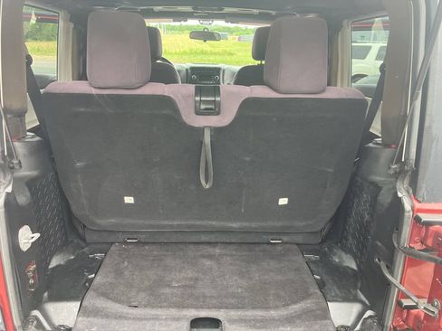 Used 2013 Jeep Wrangler Sport w/ Connectivity Group AWD/4WD image 33