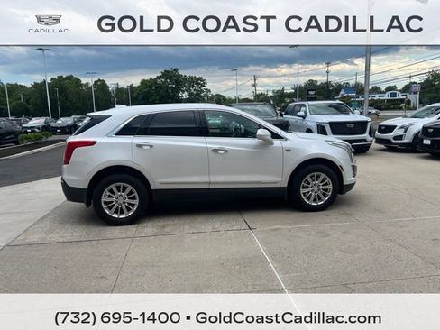 Used 2017 Cadillac XT5 FWD w/ LPO, Wheel Lock Package image 4