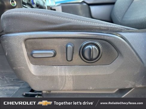 Used 2022 Chevrolet Silverado 1500 LT w/ Z71 Off-Road Package image 22