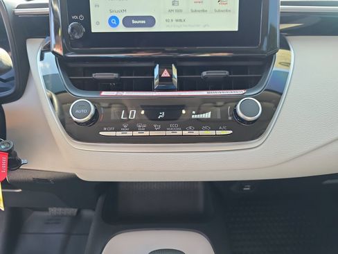 Used 2026 Toyota Corolla LE FWD image 25
