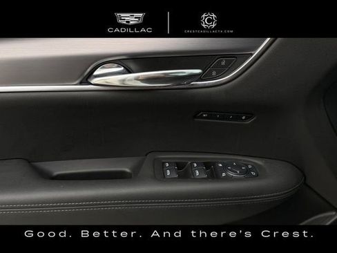 Certified 2025 Cadillac XT6 Luxury FWD image 28