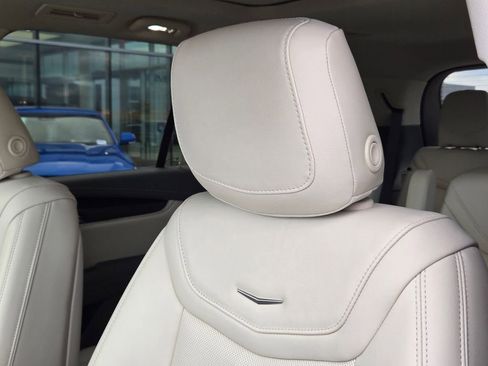 New 2025 Cadillac XT6 Premium Luxury w/ Technology Package image 12