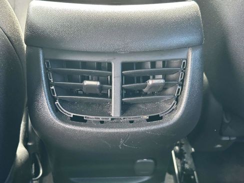 Used 2024 Chevrolet Malibu LT image 16