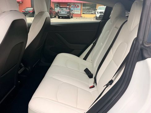Used 2022 Tesla Model 3 Long Range AWD/4WD image 8