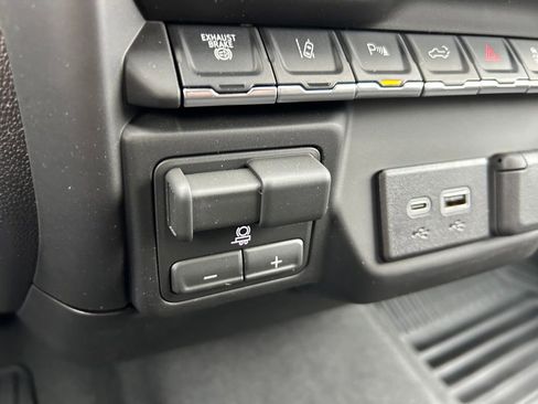 New 2026 Chevrolet Silverado 2500 Custom w/ Custom Value Package image 31