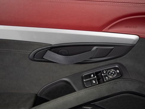 Certified 2021 Porsche 718 Boxster Spyder image 19