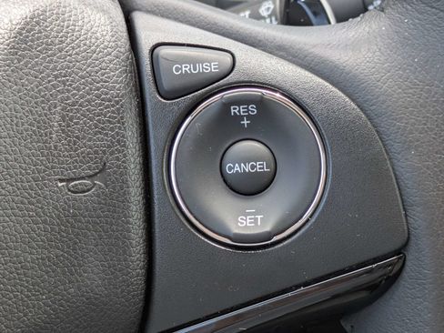 Used 2018 Honda HR-V EX-L image 30