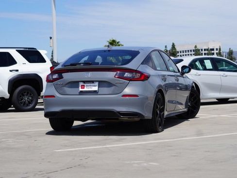 Used 2025 Honda Civic Sport image 6