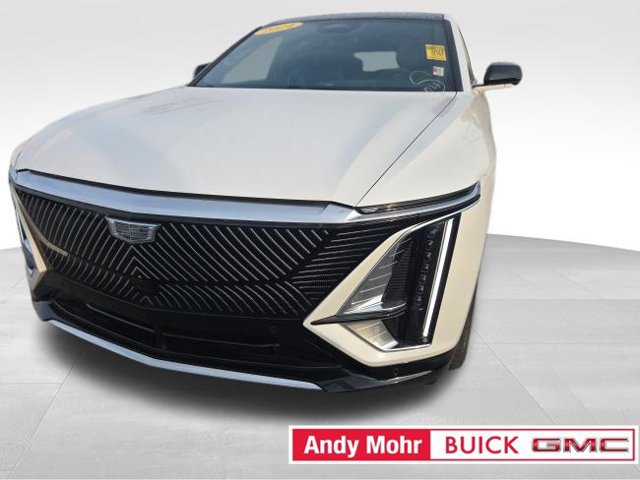 Used 2024 Cadillac Lyriq Tech AWD/4WD image 4
