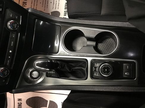 Used 2019 Nissan Maxima 3.5 S w/ Floor Mat Group image 50