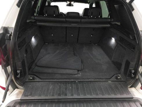 Used 2023 BMW X5 xDrive40i w/ M Sport Package image 10