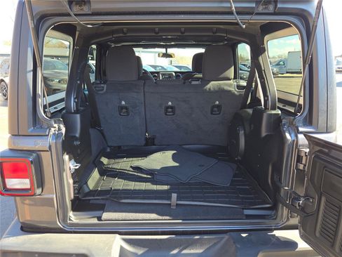 Used 2023 Jeep Wrangler Unlimited Sport image 13
