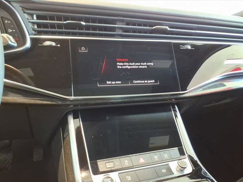 Certified 2025 Audi Q7 Premium w/ Convenience Package image 13