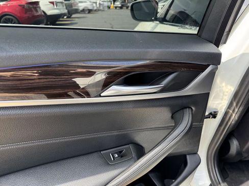 Used 2020 BMW 530i xDrive w/ Convenience Package image 32