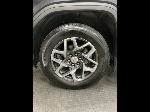 Used 2024 GMC Sierra 1500 SLE w/ Preferred Package AWD/4WD image 36