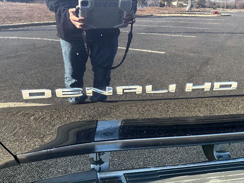 Used 2024 GMC Sierra 2500 Denali w/ Denali Reserve Package image 26