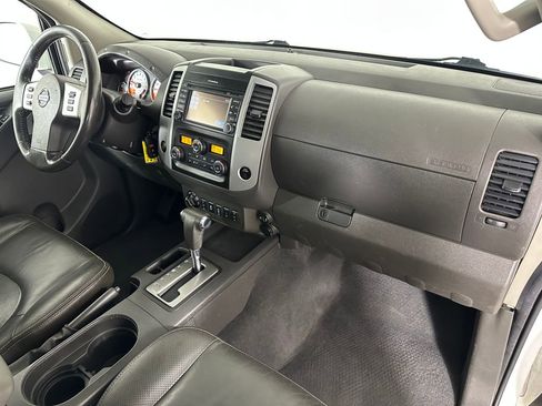 Used 2019 Nissan Frontier PRO-4X AWD/4WD image 30