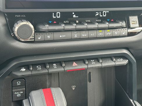 Used 2025 Toyota Tundra TRD Pro image 18