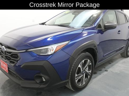 Used 2024 Subaru Crosstrek 2.0i Premium image 3
