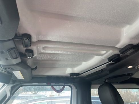 Used 2021 Jeep Wrangler Rubicon image 7