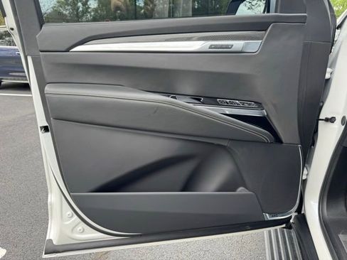 Used 2025 Cadillac Escalade V w/ LPO, ONYX Package AWD/4WD image 20