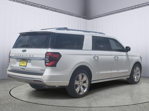 Used 2023 Ford Expedition Max Platinum AWD/4WD image 5