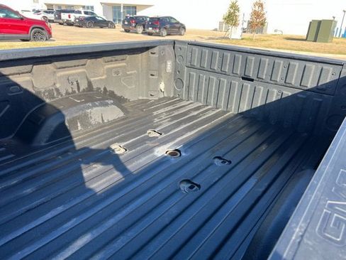 Used 2021 GMC Sierra 2500 Denali w/ Denali Black Diamond Edition image 10