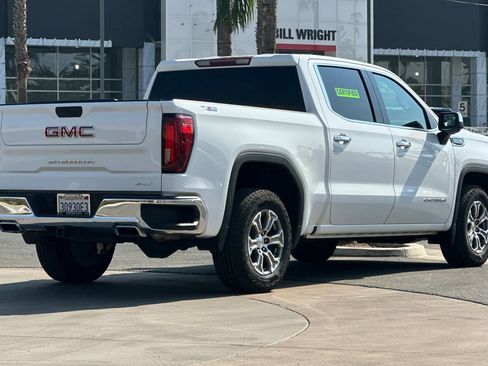 Certified 2021 GMC Sierra 1500 SLT w/ X31 Off-Road Package image 4
