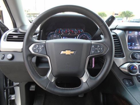 Used 2018 Chevrolet Tahoe LT image 17