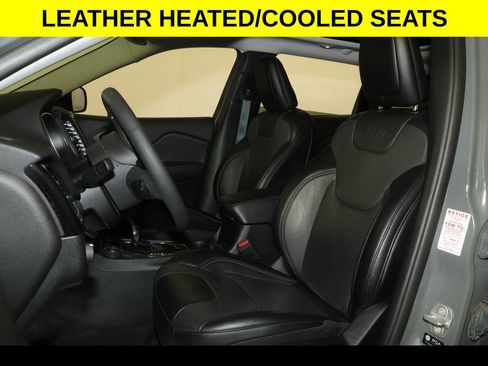 Used 2023 Jeep Cherokee Altitude Lux w/ Lux Elite Package AWD/4WD image 4