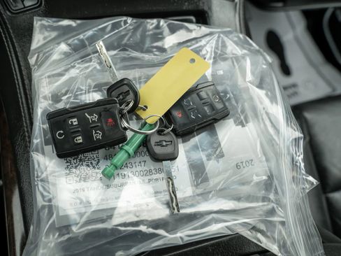 Used 2019 Chevrolet Suburban LT RWD image 30