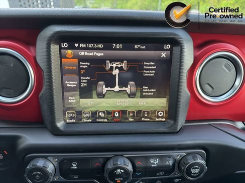 Used 2022 Jeep Wrangler Unlimited Rubicon w/ LED Lighting Group AWD/4WD image 86