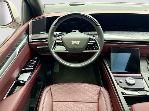 Used 2025 Cadillac Escalade Sport w/ LPO, Floor Liner Package AWD/4WD image 10