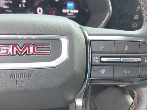 Used 2024 GMC Canyon AT4 w/ AT4 Premium Package AWD/4WD image 15