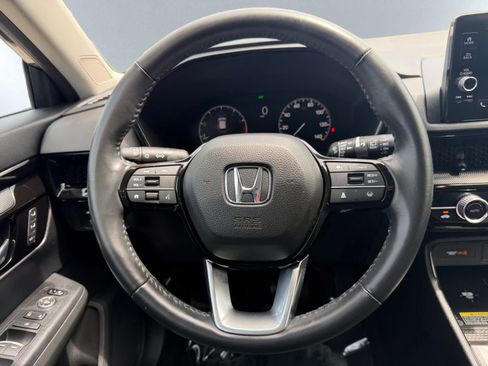 Used 2023 Honda CR-V EX-L image 17