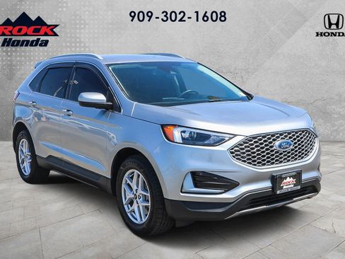 Used 2023 Ford Edge SEL AWD/4WD image 3