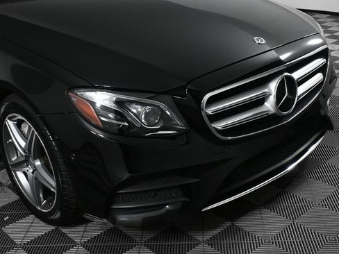 Used 2017 Mercedes-Benz E 300 4MATIC image 35