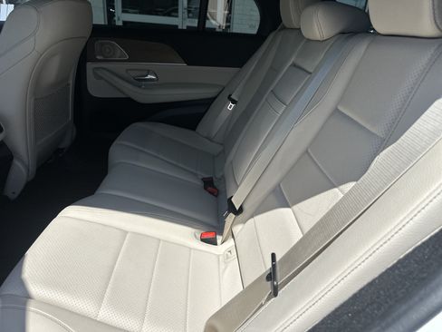 Used 2025 Mercedes-Benz GLE 450 4MATIC image 12