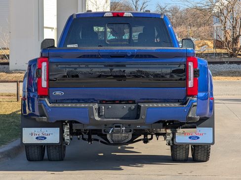 New 2026 Ford F450 Platinum w/ FX4 Off-Road Package image 5