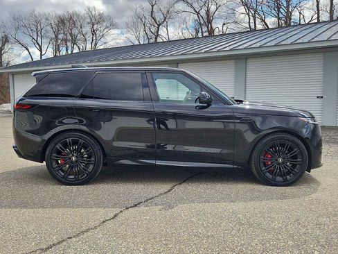 Used 2025 Land Rover Range Rover Sport Dynamic SE AWD/4WD image 8