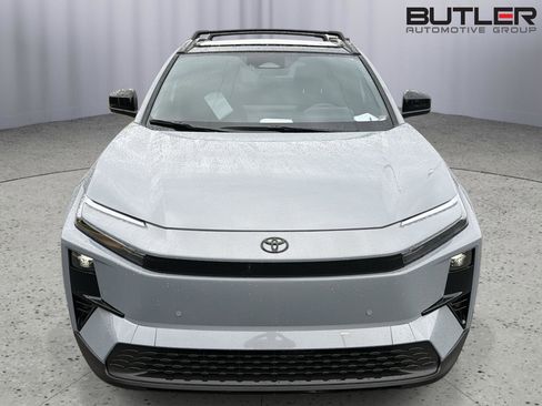 New 2026 Toyota C-HR AWD/4WD image 9
