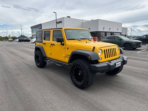 Used 2015 Jeep Wrangler Unlimited Sport w/ Quick Order Package 24S AWD/4WD image 1